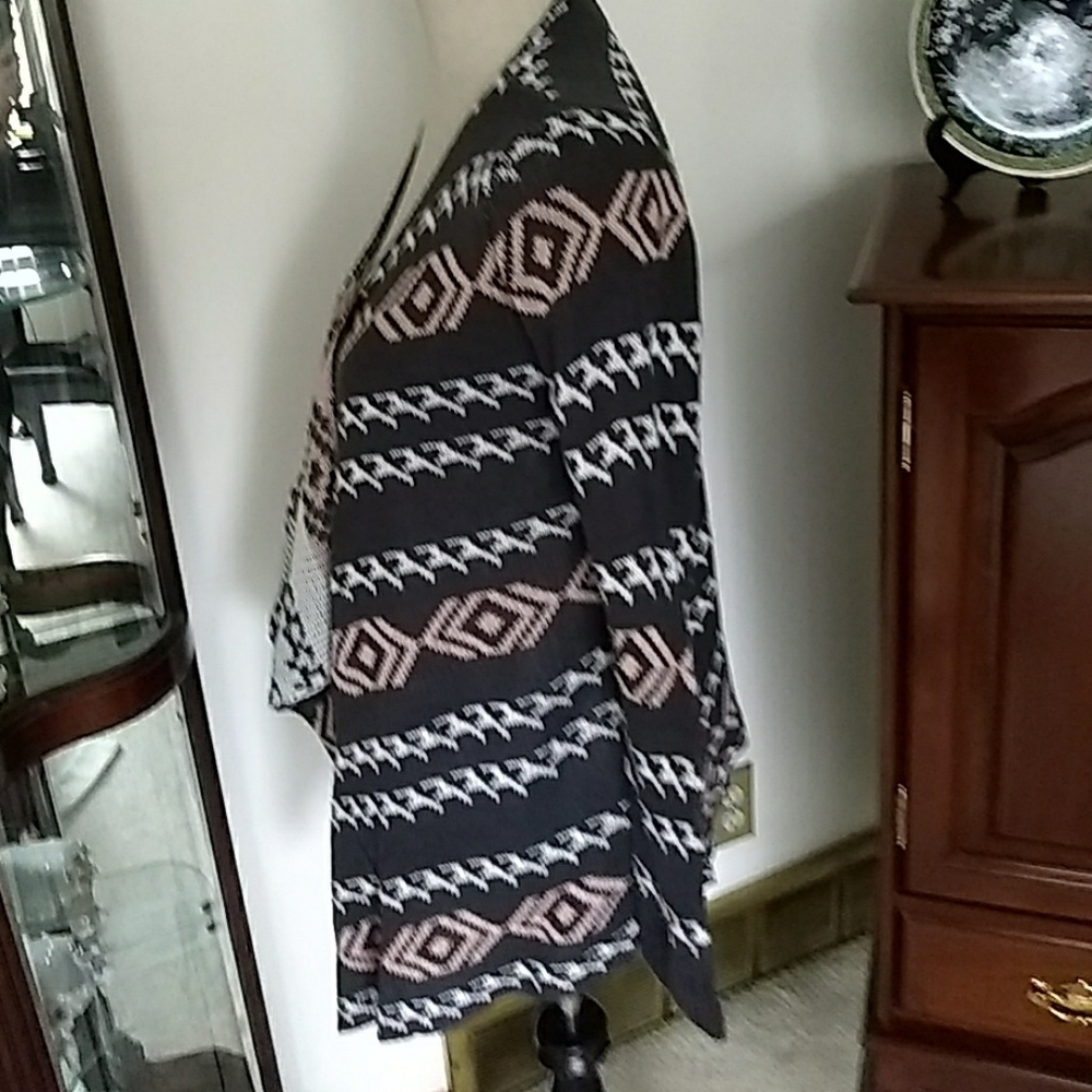 Sweater - Picture 2 of 7
